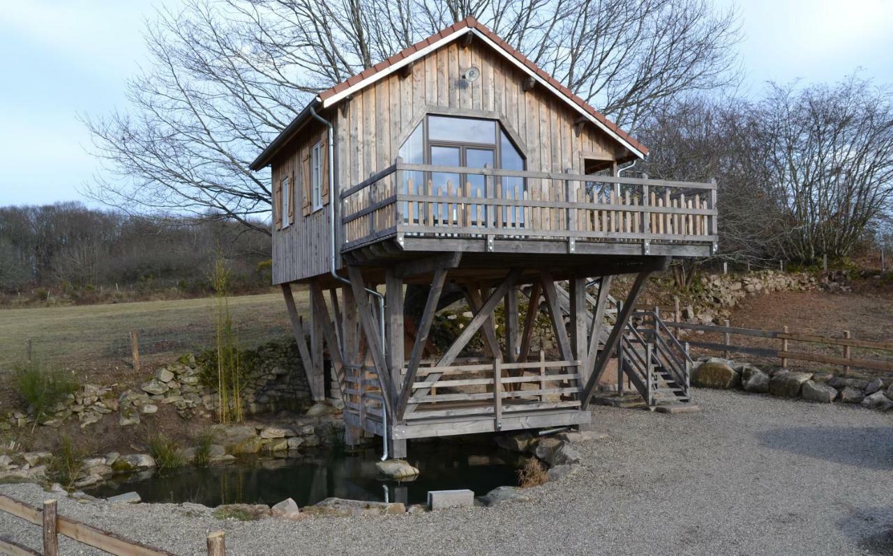 Les Cabanes Des Fontaines Saint-Sernin-du-Bois Exterior foto
